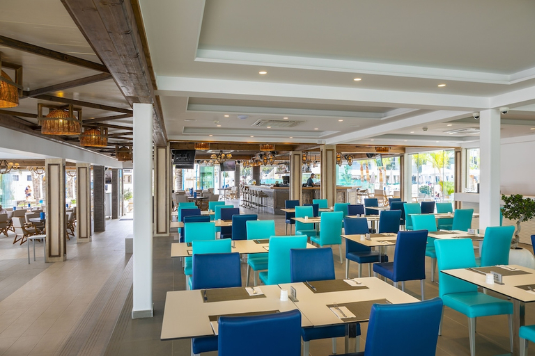 Food & Drinks, Limanaki Beach Hotel & Suites