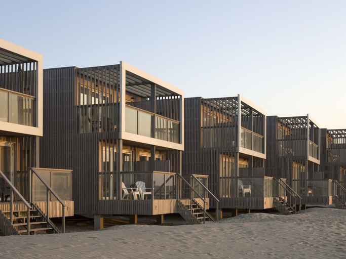 Exterior 3, Beach House in a Dream Location on the Beach, Rotterdam