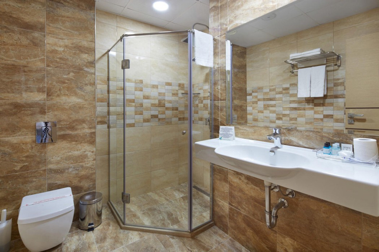 Bathroom 4, Paradise Beach, Nesebar