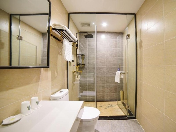 Bathroom 3, GreenTree Alliance Hotel Kunming Beijing Road Linyu Bridge Metro Station, Kunming