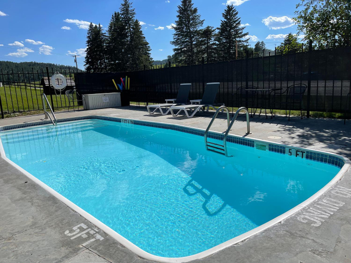 Sport & Beauty 2, Mountain View Lodge & Cabins, Pennington