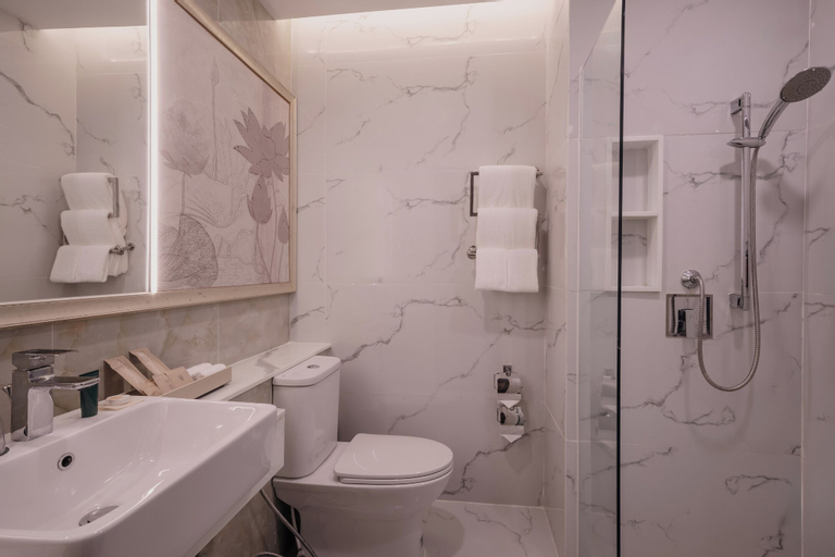 Bathroom 6