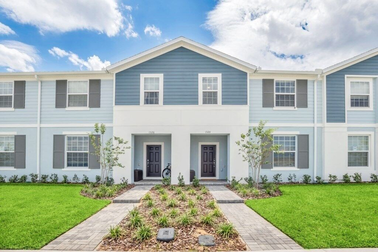 Exterior & Views 2, 5 Bed Townhome! 5 Bedroom Townhouse by Redawning, Polk
