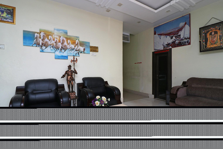 Public Area 2, OYO 30090 Hotel New Grand, Deoghar