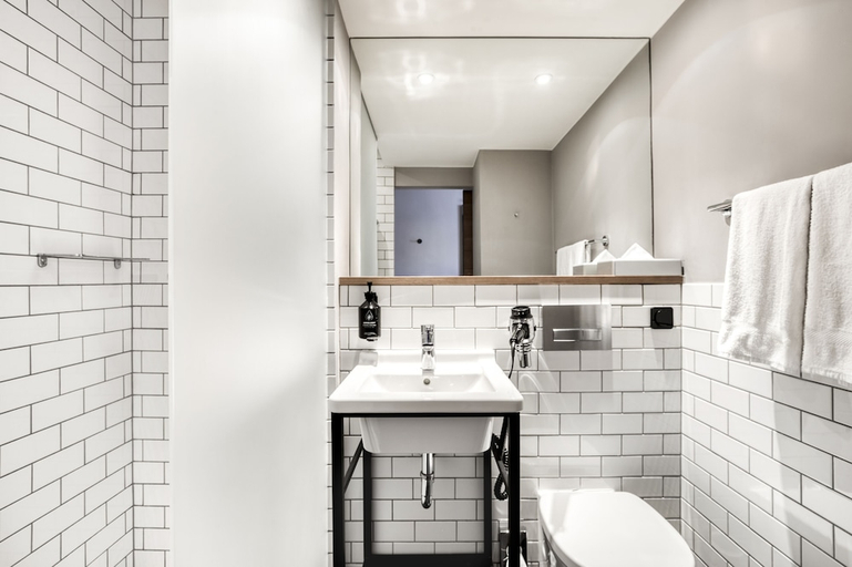 Bathroom 5, pentahotel Brussels Airport, Vlaams Brabant