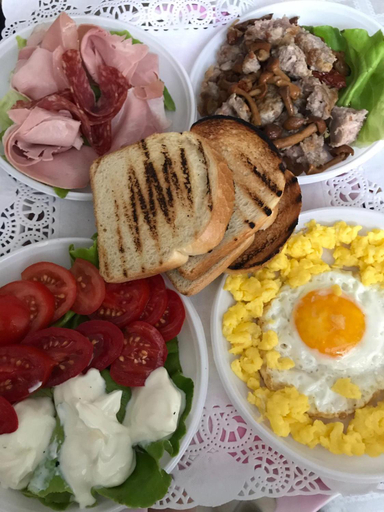 Food & Drinks