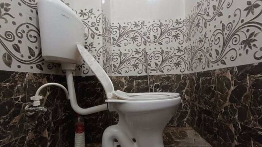 Bathroom 3, Goroomgo Ayodhya Dham Guest House Ayodhya, Faizabad