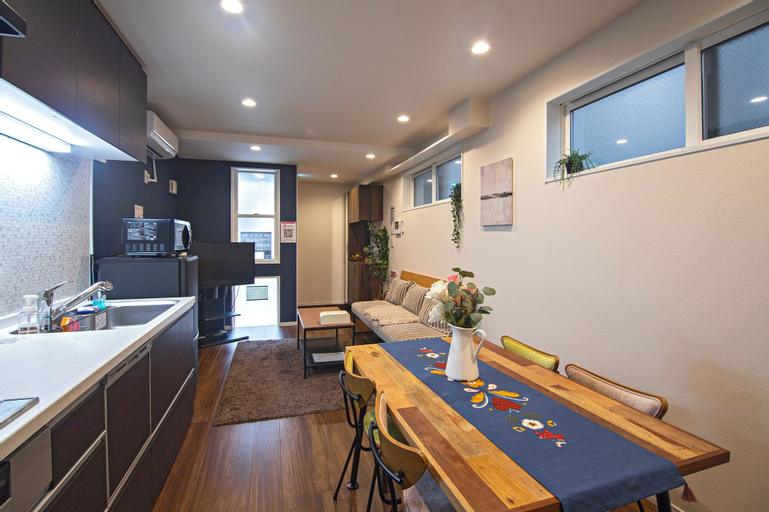 Casas-K Nishikujyo, Osaka