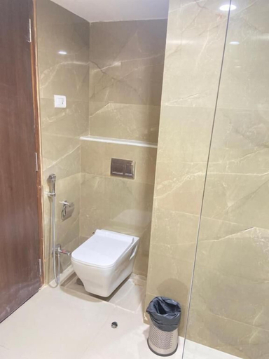 Bathroom 2, HOTEL HIGH RISE REGENCY, Burhanpur