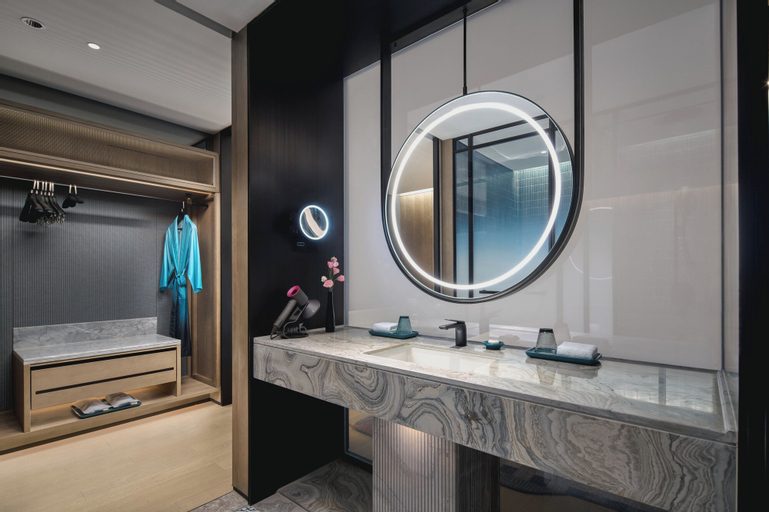 Bathroom 4