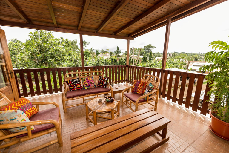 Others 5, Sweet Guest House, Água Grande