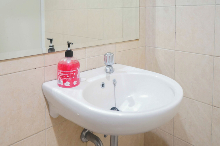 Bathroom 8