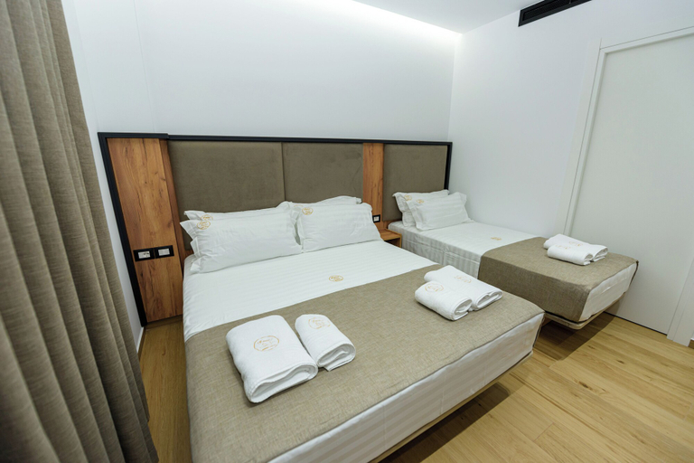 Bedroom 2, Kevin's Aparthotel, Vlorës