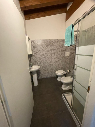 Bathroom 5