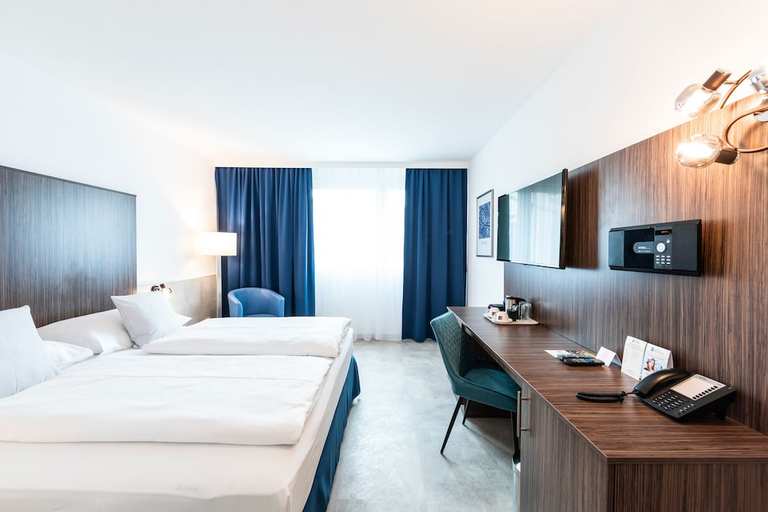 Bedroom 3, Best Western Smart Hotel, Mödling