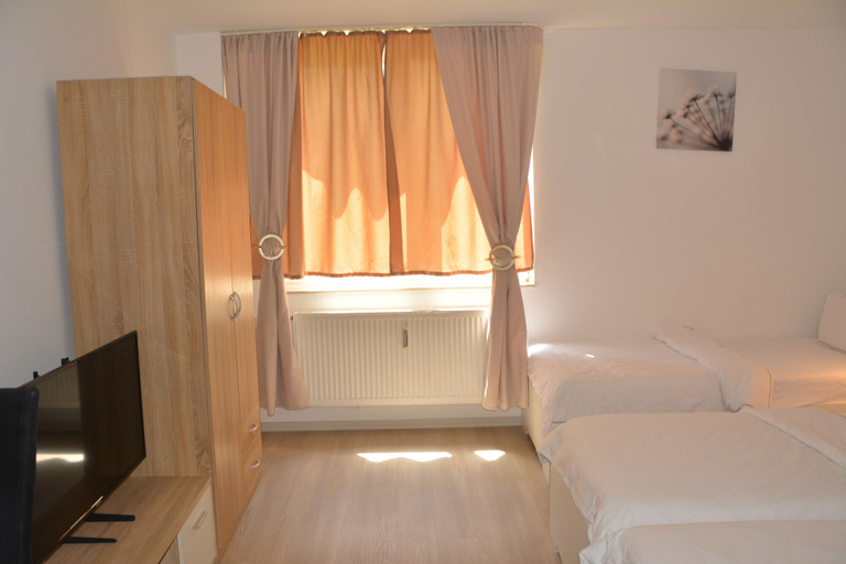 Bedroom 12