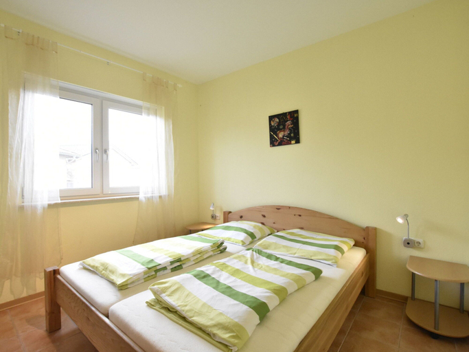 Bedroom 5, Gemutliches Appartement in Zierow mit Aussenkamin, Nordwestmecklenburg