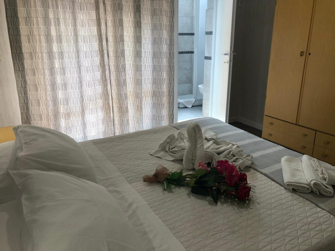 Others 4, Hotel Monti, Rimini