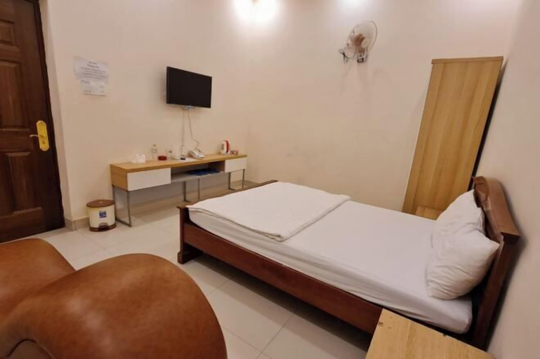 Bedroom 8