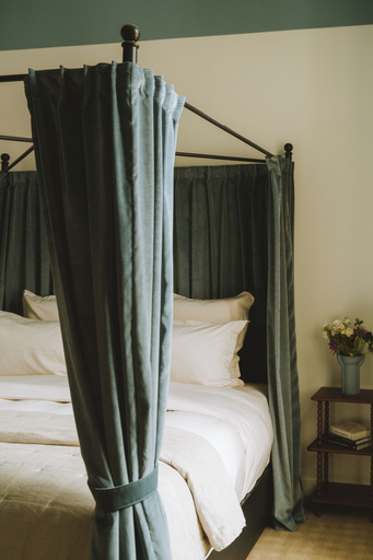 Bedroom 2, Bellevigne Bourgogne, Côte-d'Or