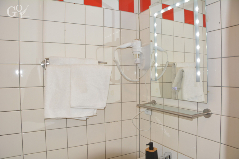 Bathroom 3