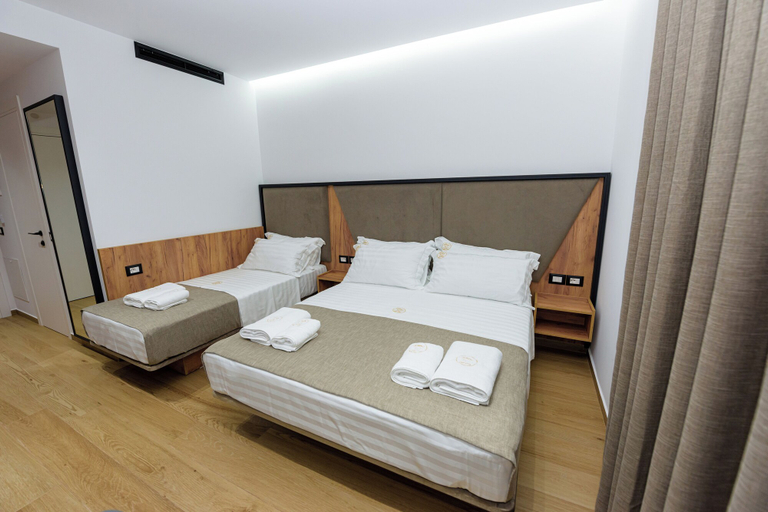 Bedroom 2, Kevin's Aparthotel, Vlorës