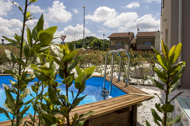 Others 5, Home Suites Home, Verona