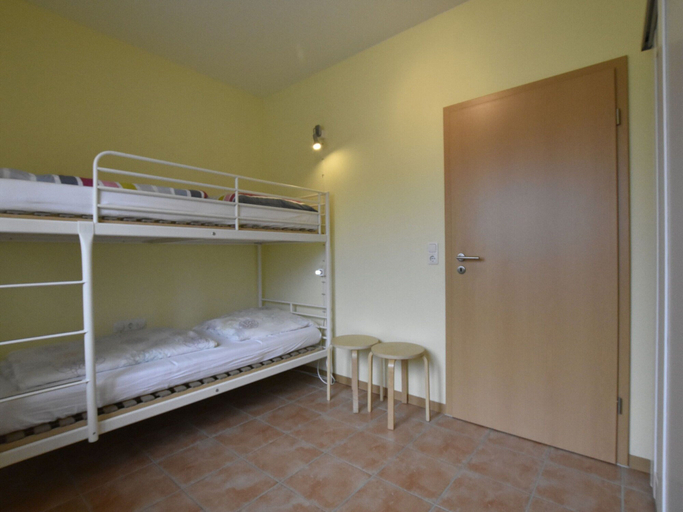 Bedroom 4, Gemutliches Appartement in Zierow mit Aussenkamin, Nordwestmecklenburg