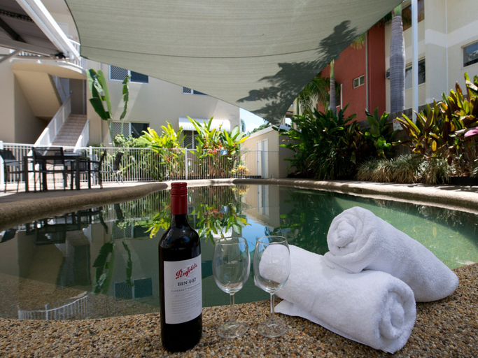Food & Drinks 5, Park Regis Anchorage, South Townsville