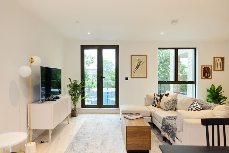 Others 3, The South Wimbledon Place - Adorable 2bdr Flat With Balcony, London