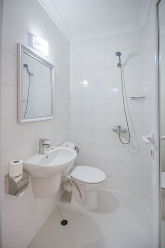 Bathroom 4, Hotel Riva - All Inclusive, Nesebar