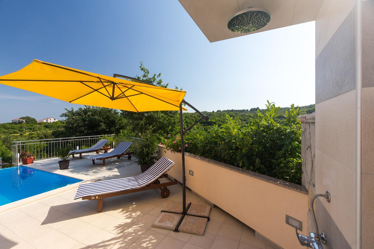Others 4, Apartments with pool Ivana Krk, Krk