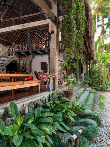 Food & Drinks 4, Stone House, Gianyar