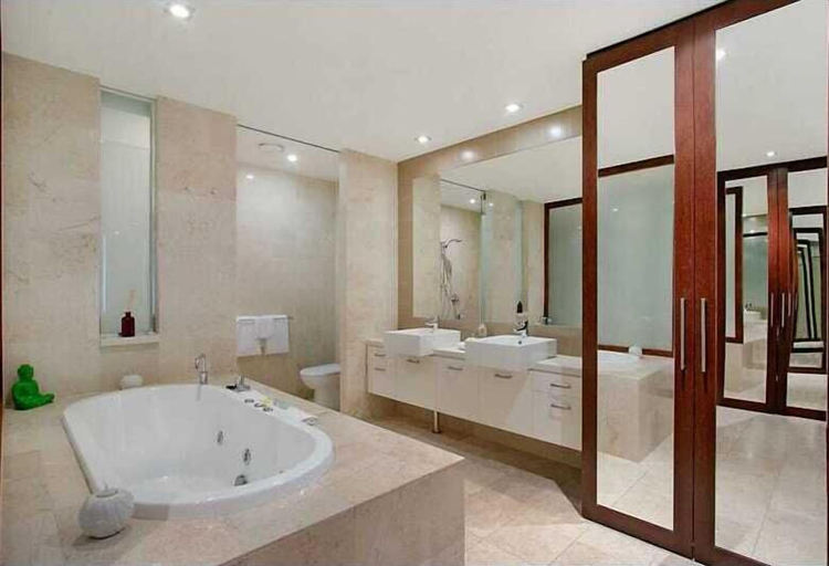 Bathroom 4, Santai Resort, Tweed Heads