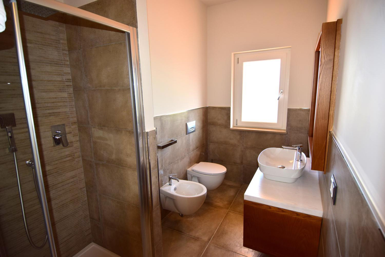Bathroom 3, B&B Maestrale, Vibo Valentia