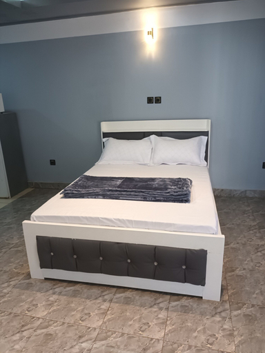 Bedroom 3, Ndouha House, Mifi