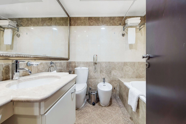 Bathroom 5, Two Seasons Hotel & Apartments, Dubai