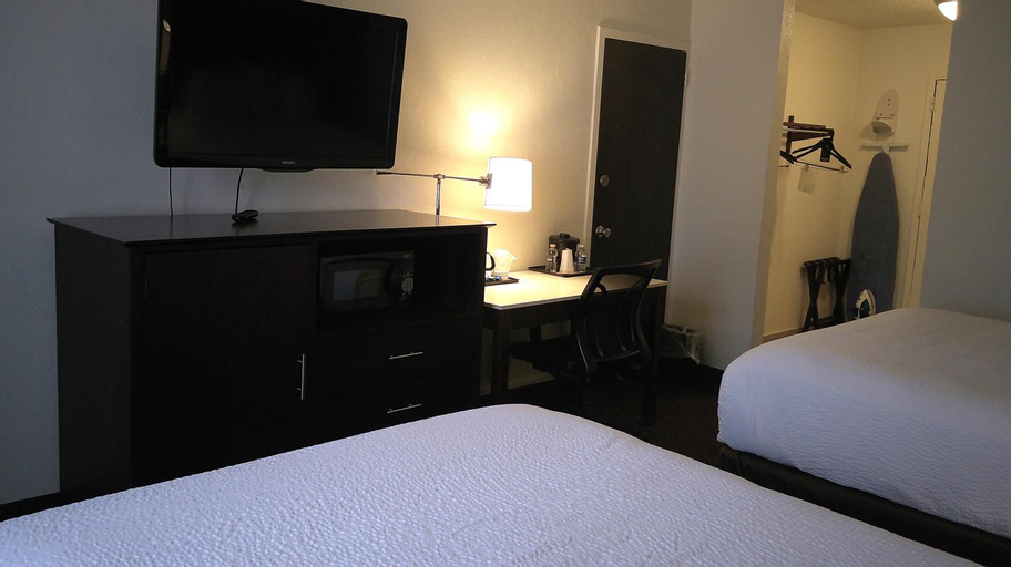 Bedroom 14