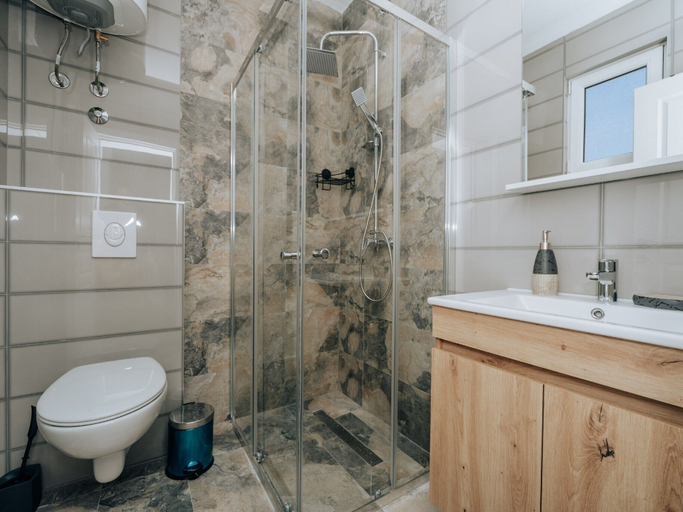 Bathroom 3, Apartments Milivojevic