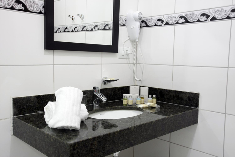 Bathroom 3, HOTEL REFÚGIO VISTA SERRANA, Mairiporã