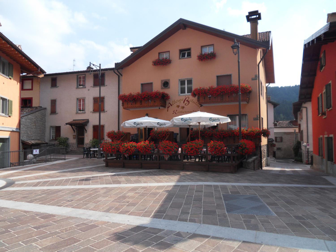 Others 5, Albergo Betulla, Bergamo