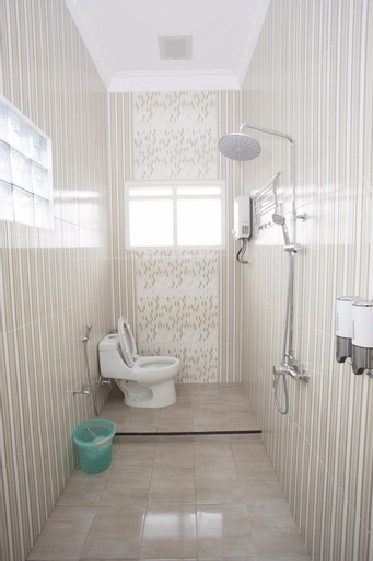Bathroom 4