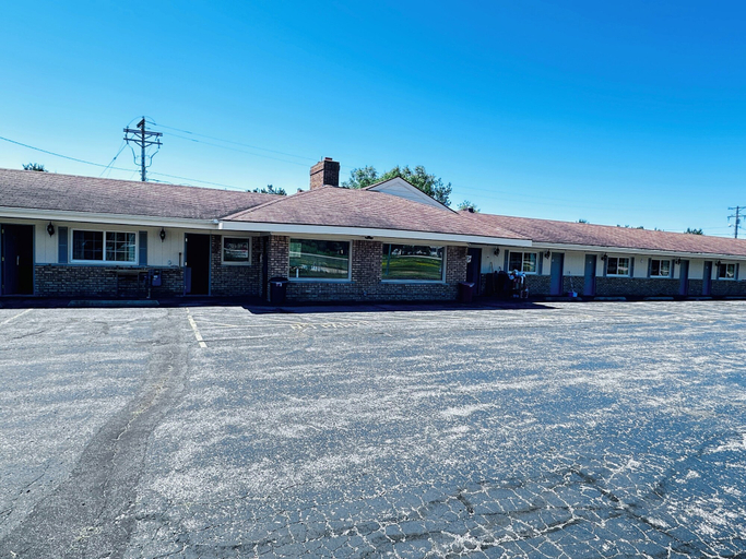 Exterior & Views 2, Budget Host Inn Manistique, Schoolcraft