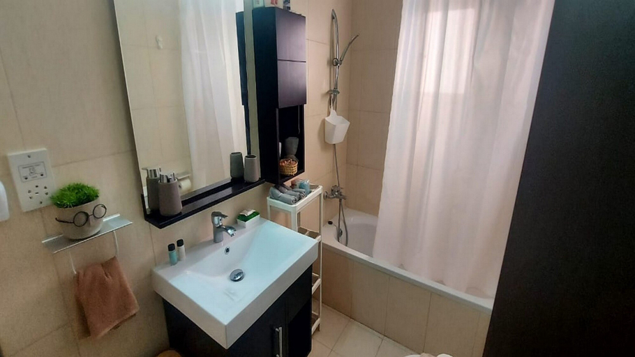 Bathroom 4, Paramount Gardens Resorts C202, Larnaca