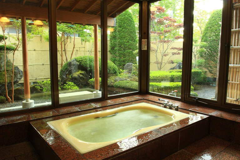 Bathroom, Yabukiso, Yamanakako