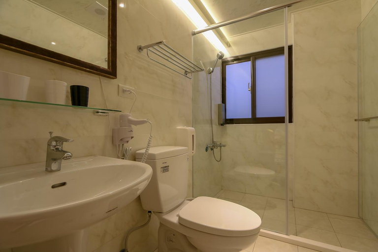 Bathroom 3, Spring Tree BnB, Yilan