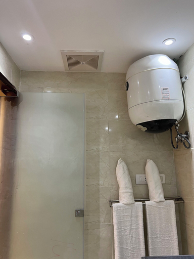 Bathroom 2, Blue Scarab Pyramids Inn, Unorganized in Al Jizah