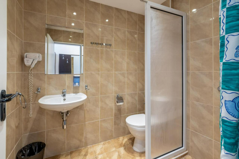 Bathroom 3, Midia Family Resort, Pomorie