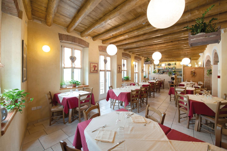 Food & Drinks 4, Albergo Parigi, Belluno