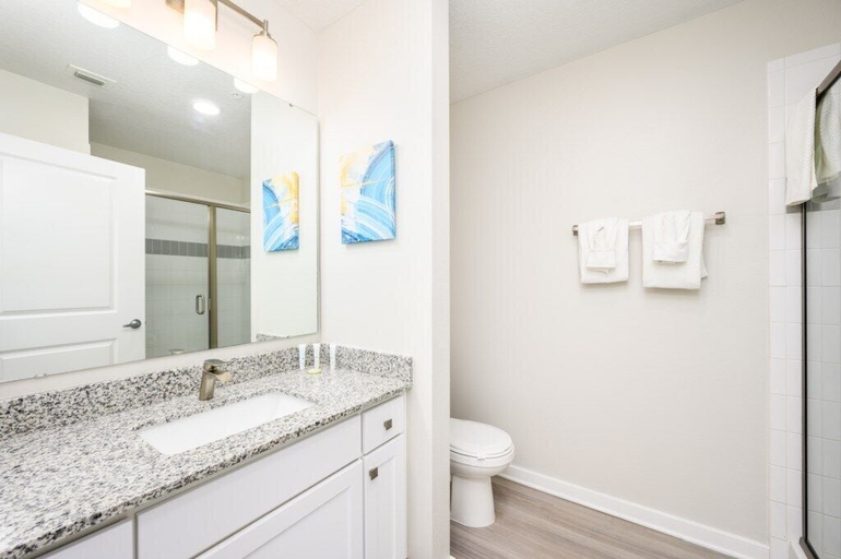Bathroom 5, Epic Universe Modern Vista Cay Condo - 5005, Orange